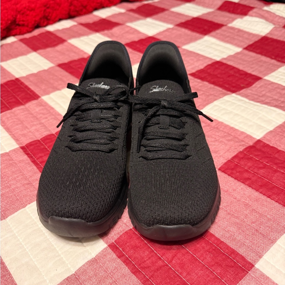Skechers Womens Slip In  Sneakers